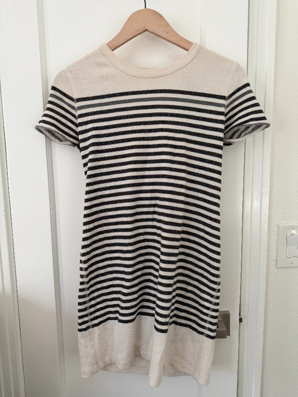 BCBGMaxAzria easy wear day dress, low back XS